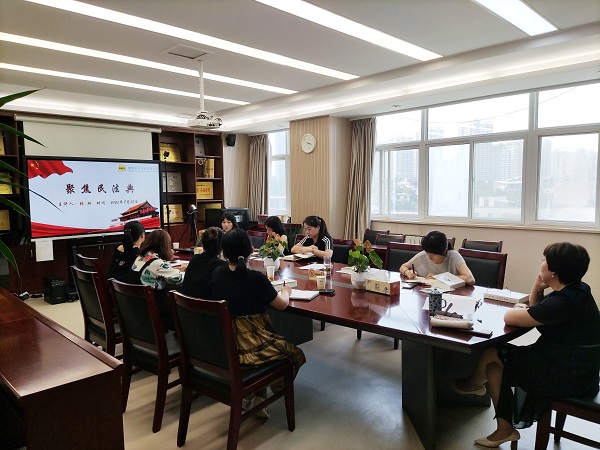 聯(lián)學(xué)聯(lián)建進(jìn)行時，來跟民革小張律師一起聚焦《民法典》