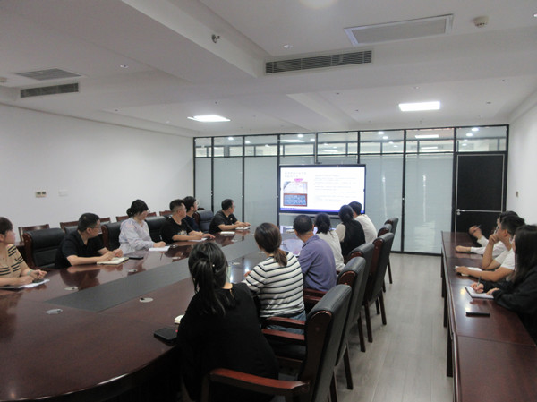 規(guī)范財務(wù)管理 強化合規(guī)意識  ——有色駝城舉辦財務(wù)管理專題培訓(xùn)會